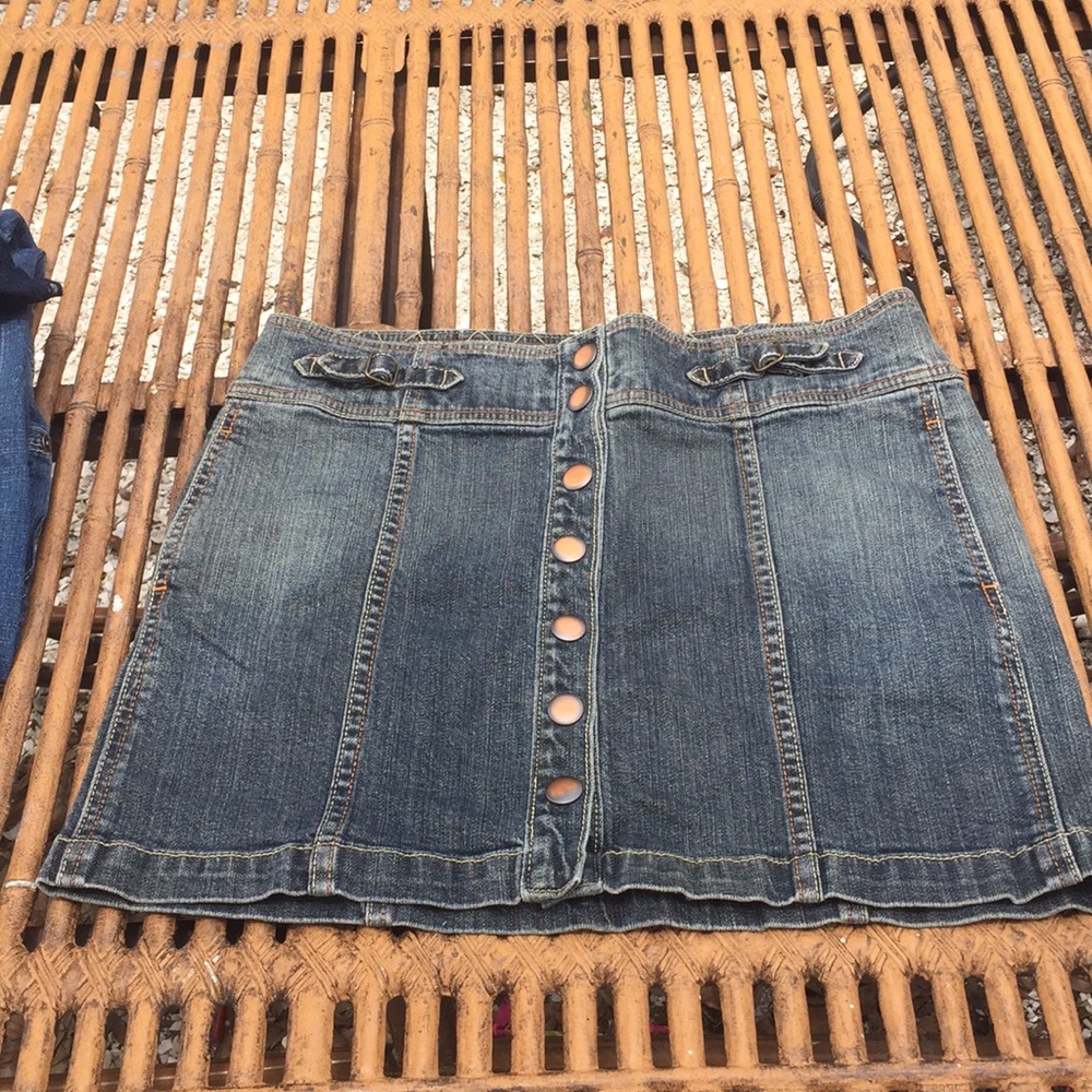 Gap size 10 mini jean skirt